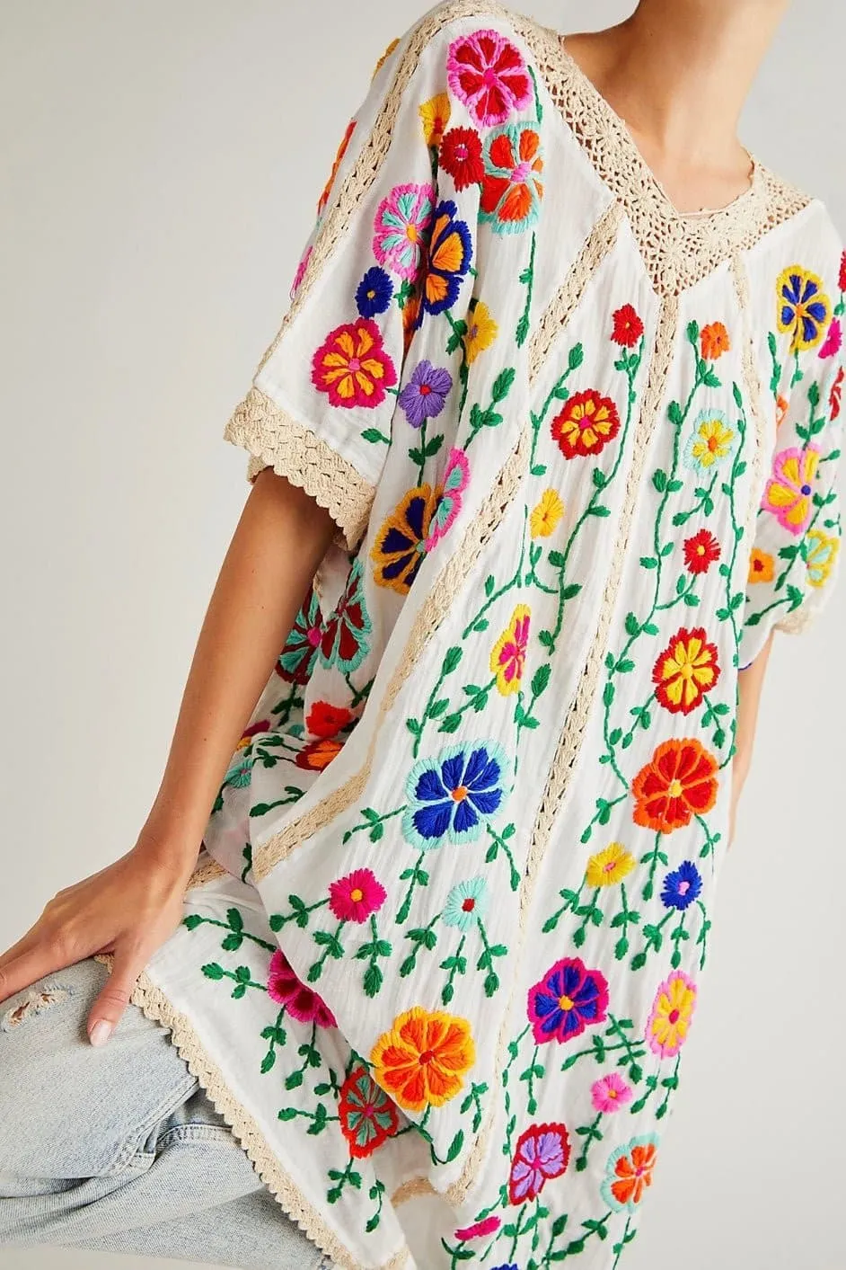 BELLA FLOR EMBROIDERED CAFTAN X FREE PEOPLE