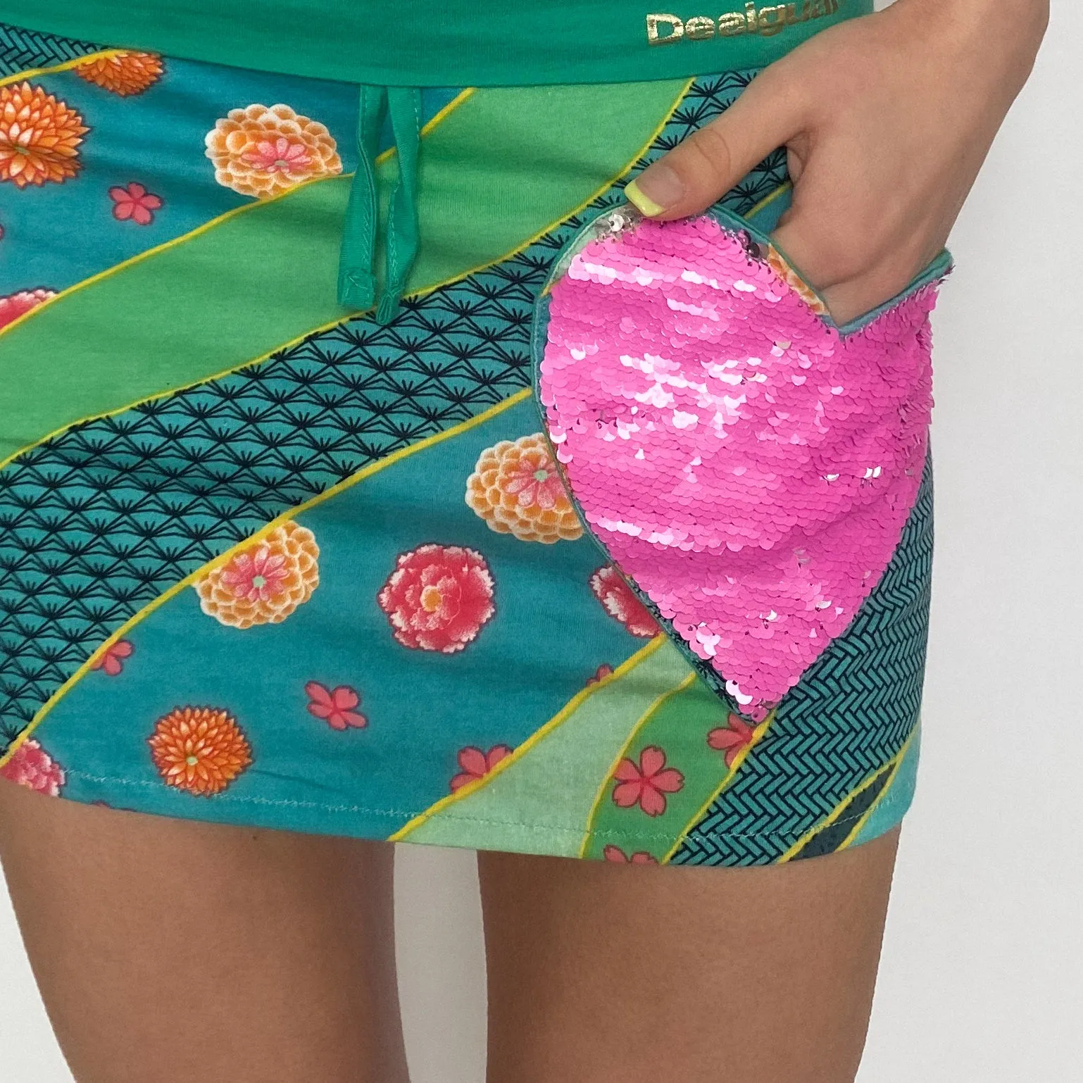 desigual sequin heart mini skirt - extra small