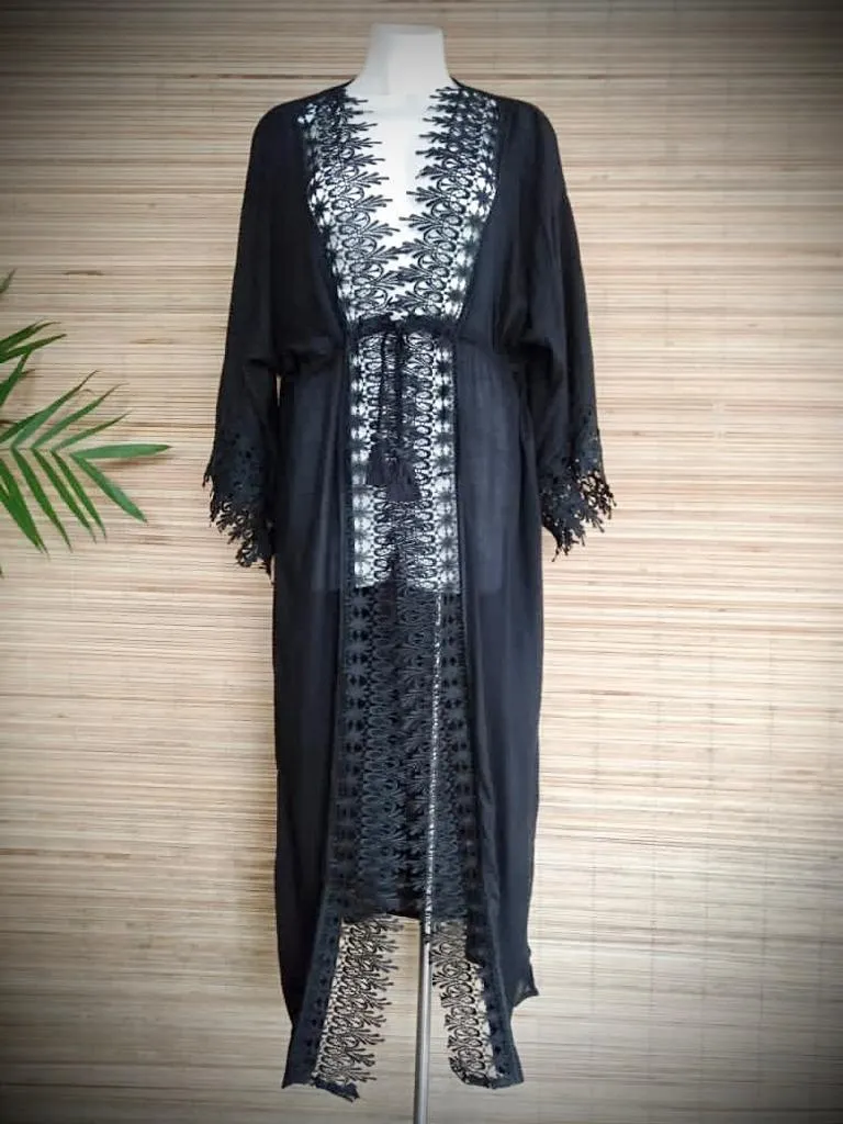 LONG KAFTAN LACE White and Black