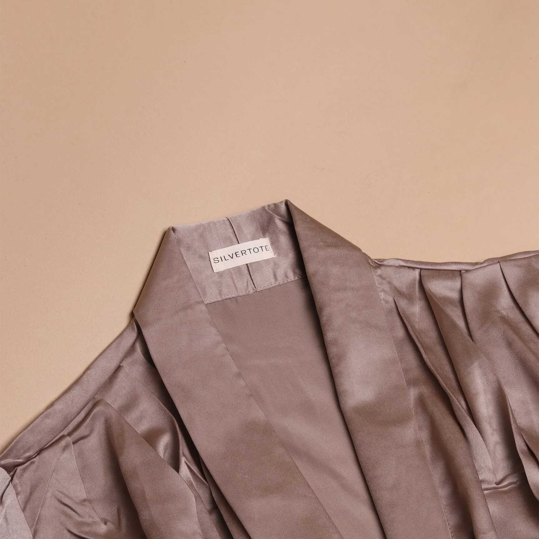 Pakaian Wanita Silvertote Apparel Hera Kimono Top