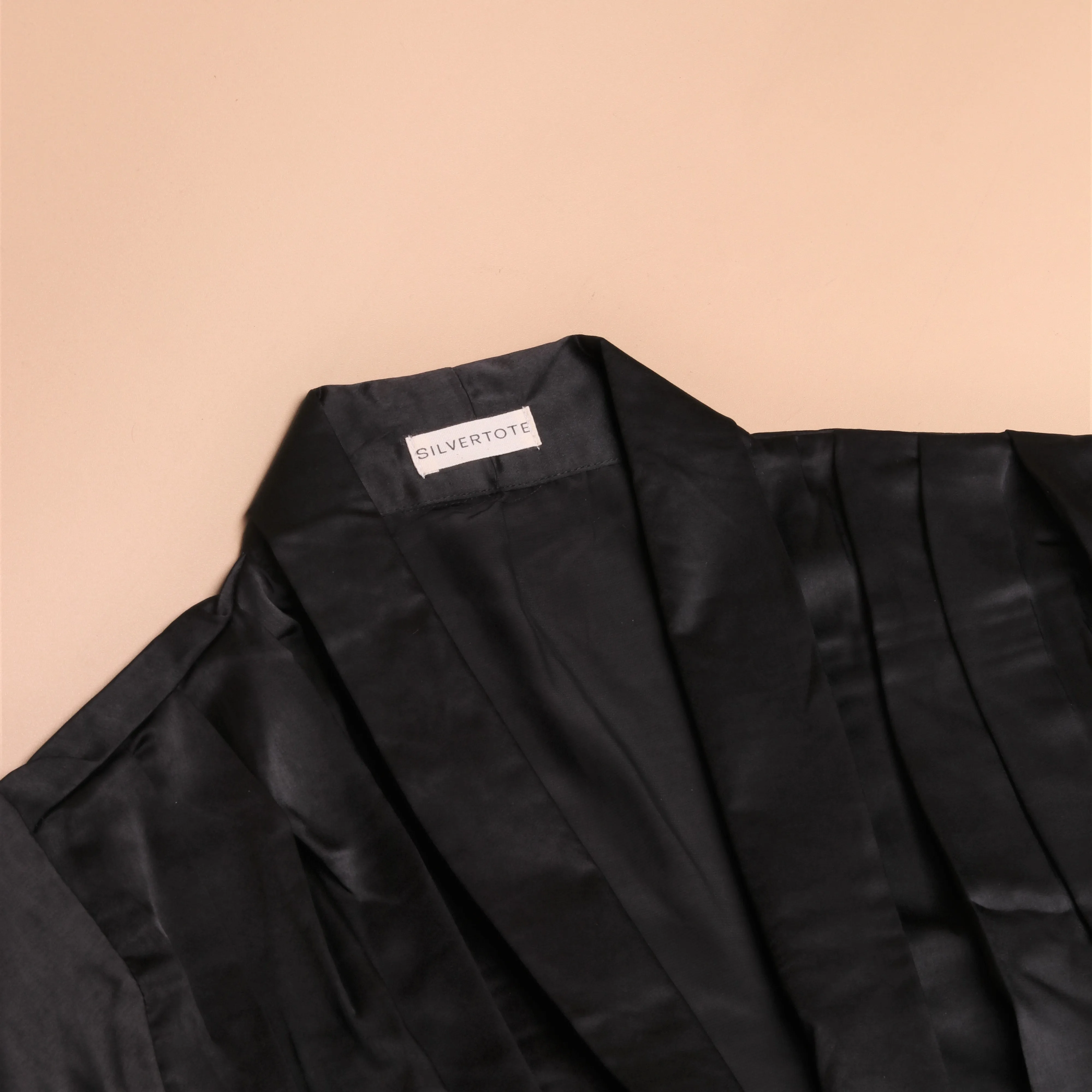 Pakaian Wanita Silvertote Apparel Hera Kimono Top
